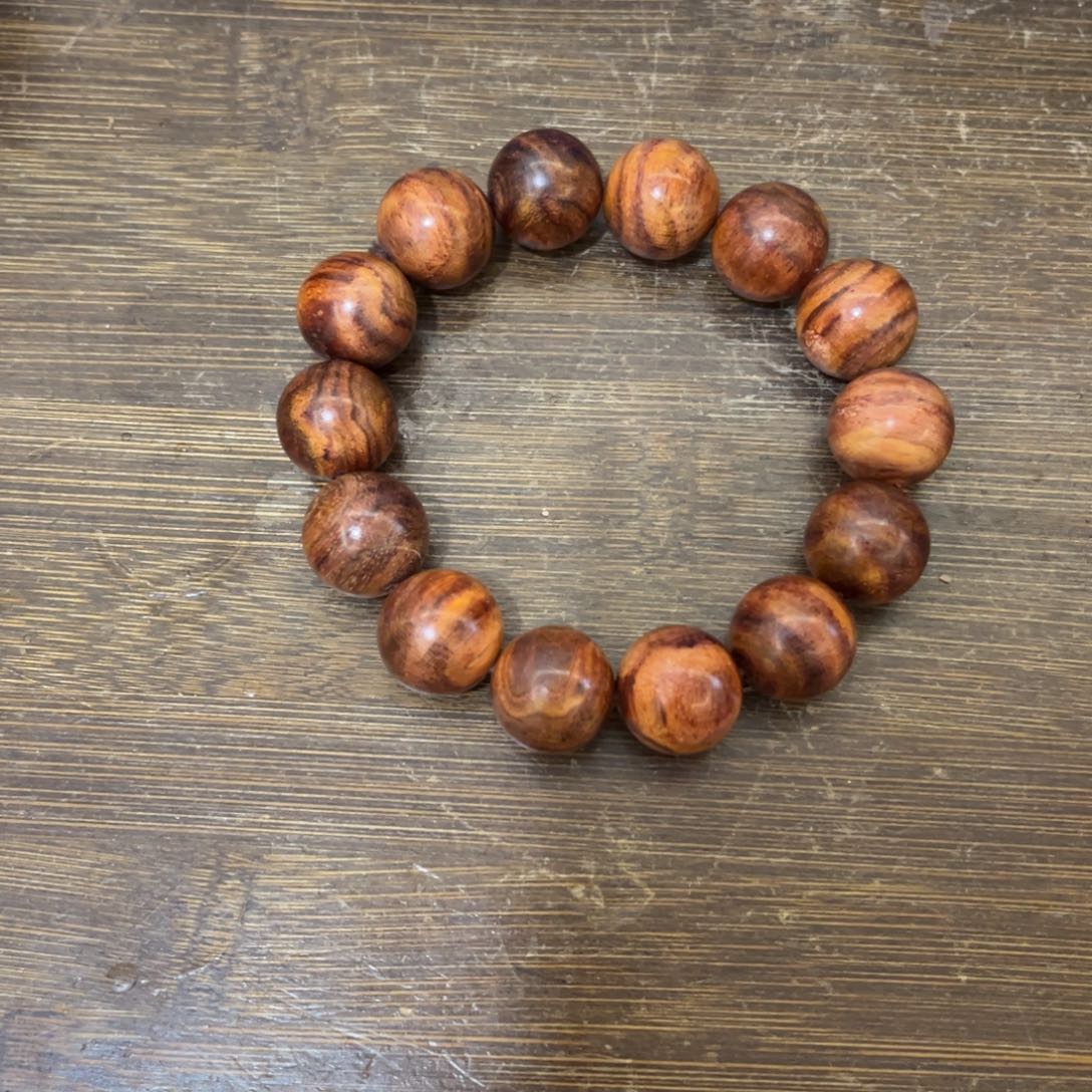 其他黄花梨/降香黄檀那**?