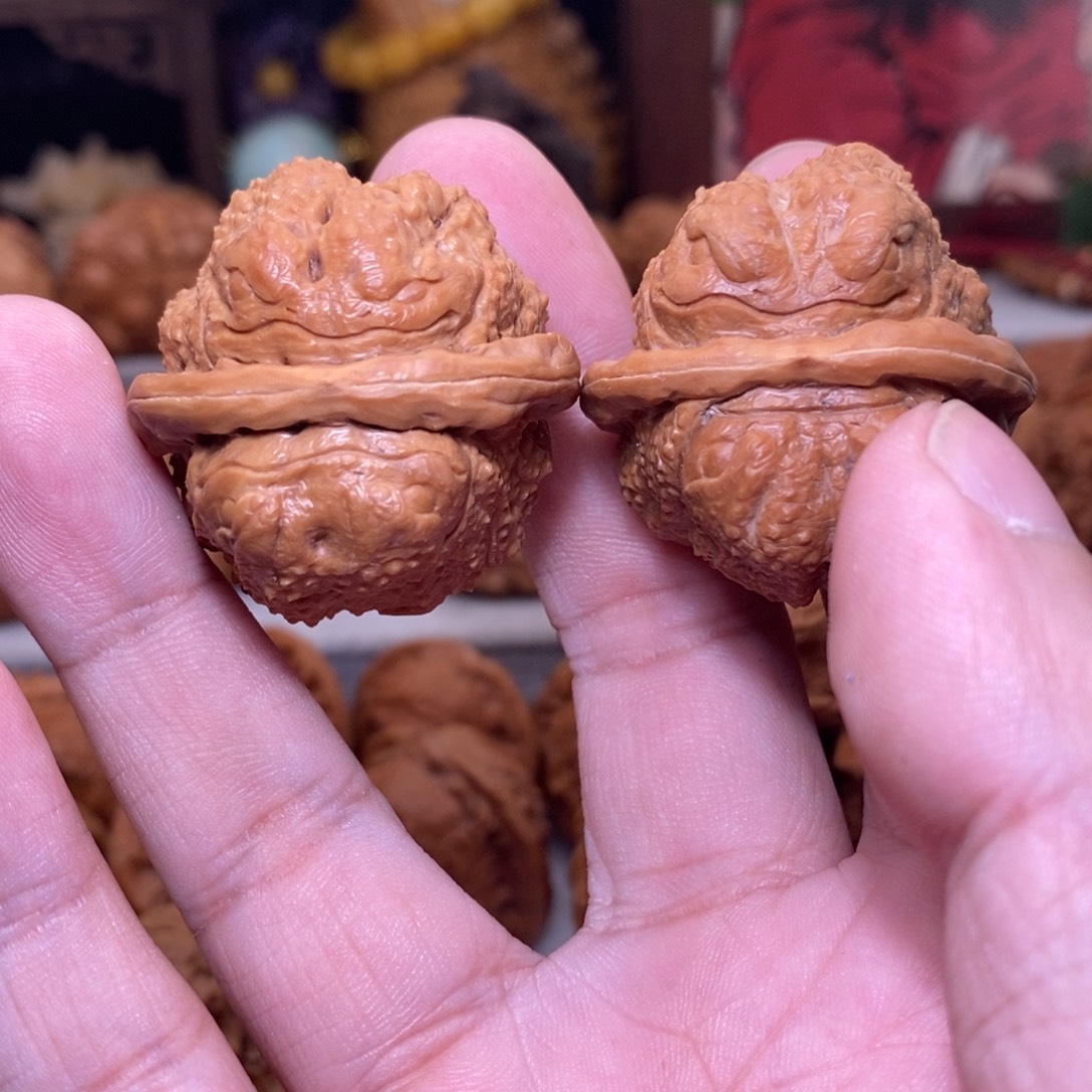 把件文玩核桃纯手工雕刻金蟾