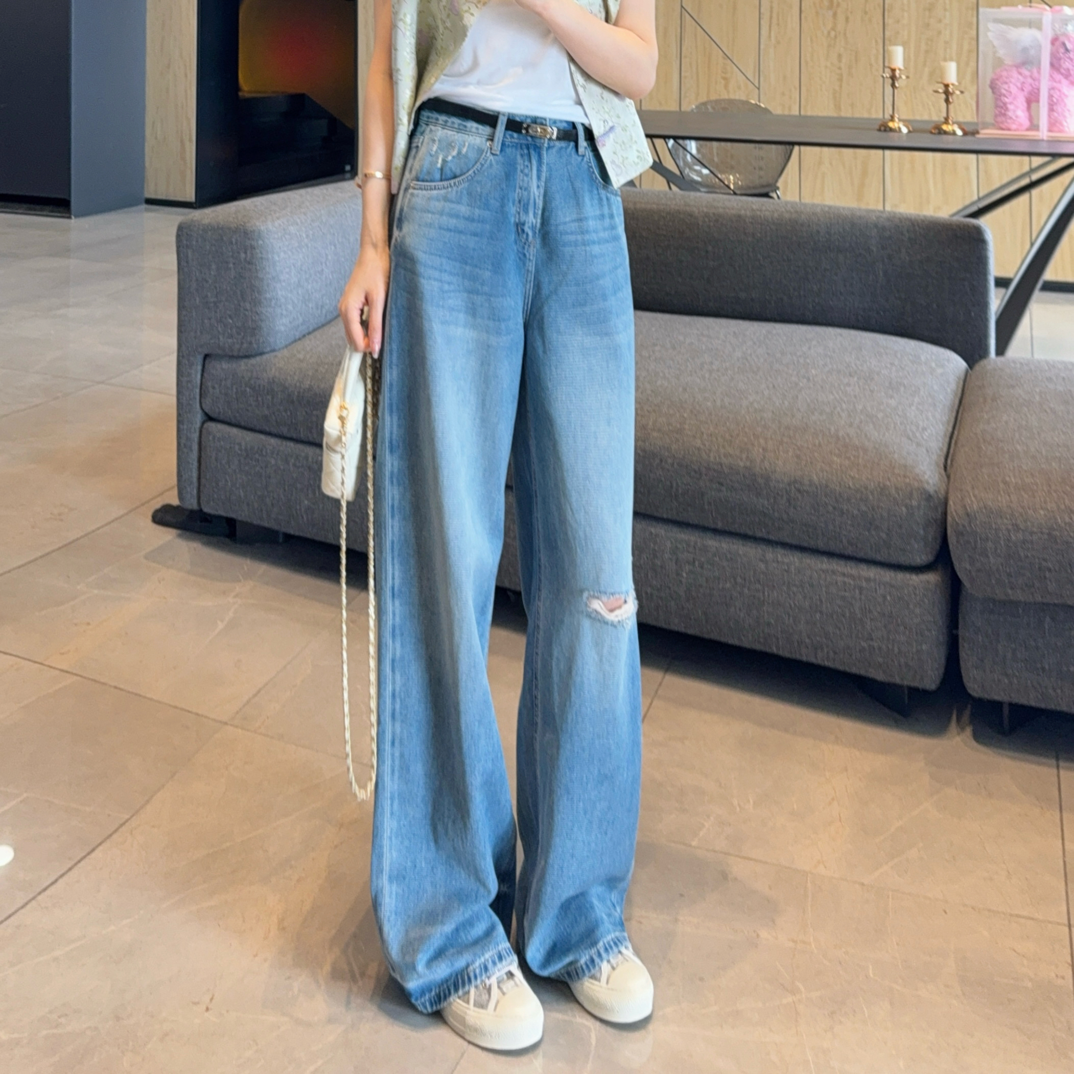 【大静静】时髦破洞·夏季休闲百搭蓝色直筒牛仔裤DJJ2383