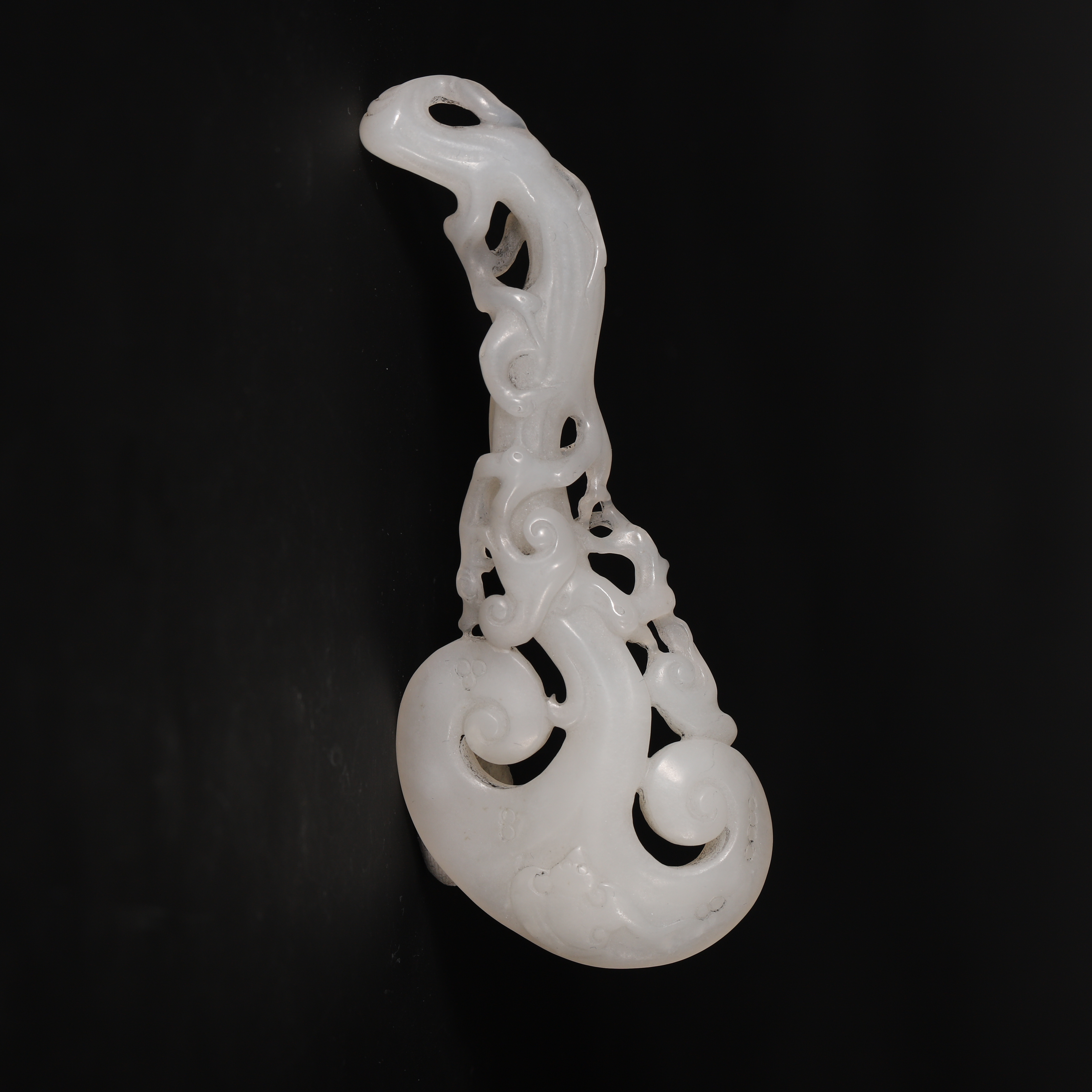 Lot54 清代和田玉如意手把件