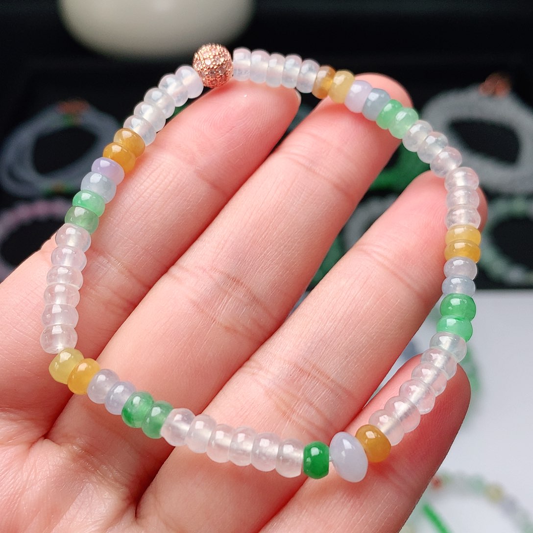 翡翠手链未镶嵌翡翠