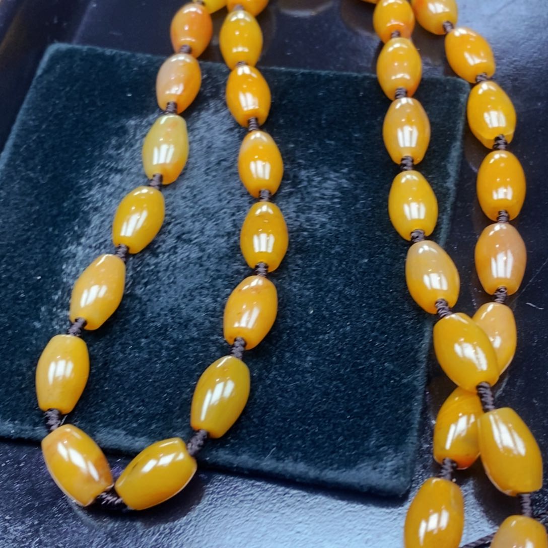 颈饰未镶嵌石英岩玉