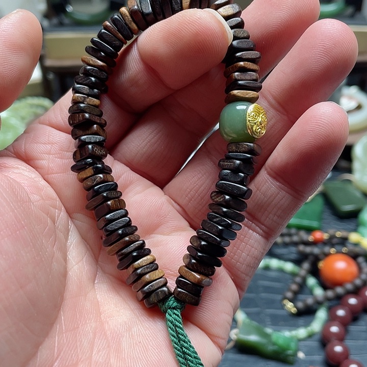 和田玉手串未镶嵌