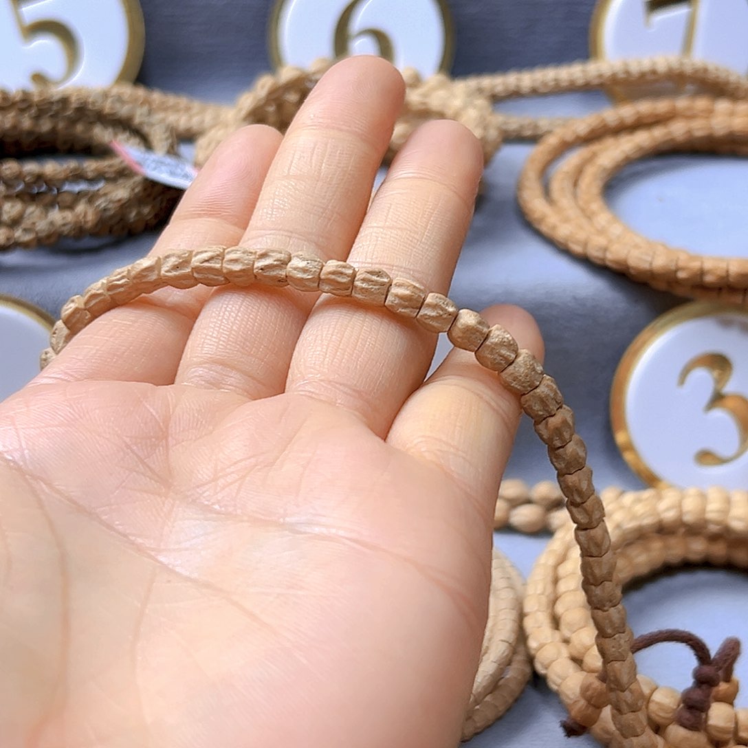 柏香籽/百香籽手串无****೨