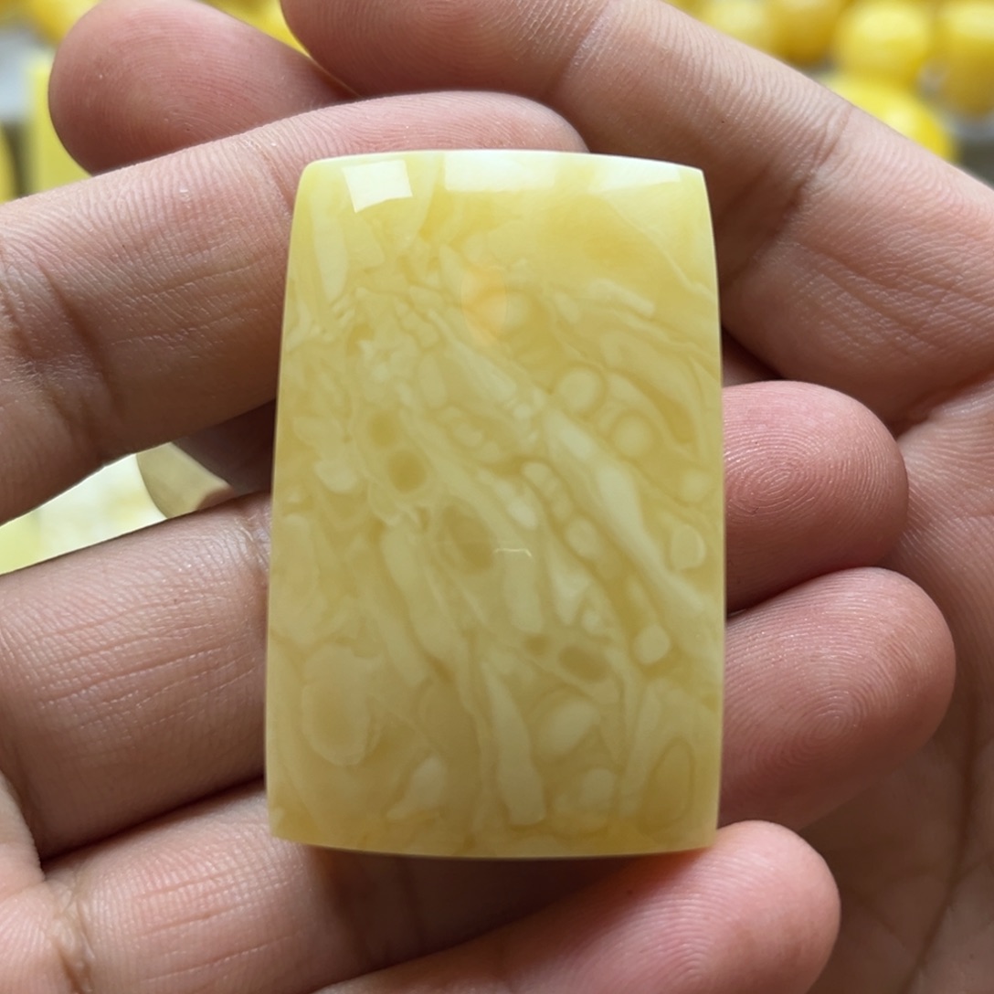 蜜蜡珠宝奇石未镶嵌