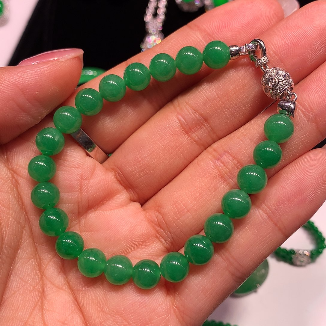 翡翠18K金镶嵌手链