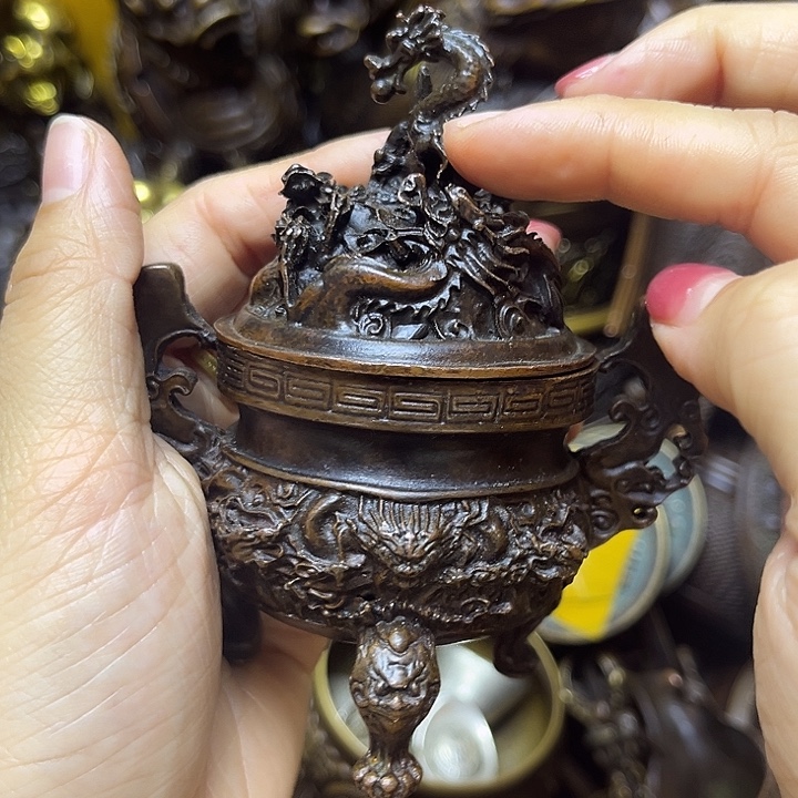 诚信经营精美铜器