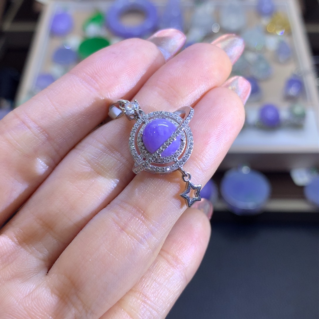 翡翠颈饰银S925镶嵌翡翠吊坠