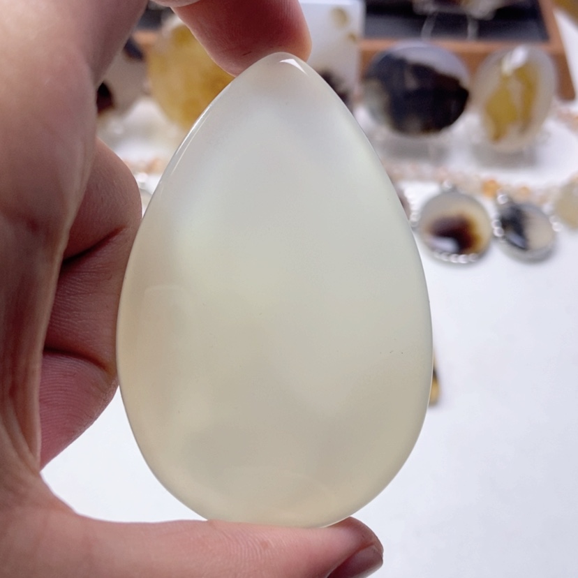 【闪购商品】玛瑙/玉髓颈饰未镶嵌