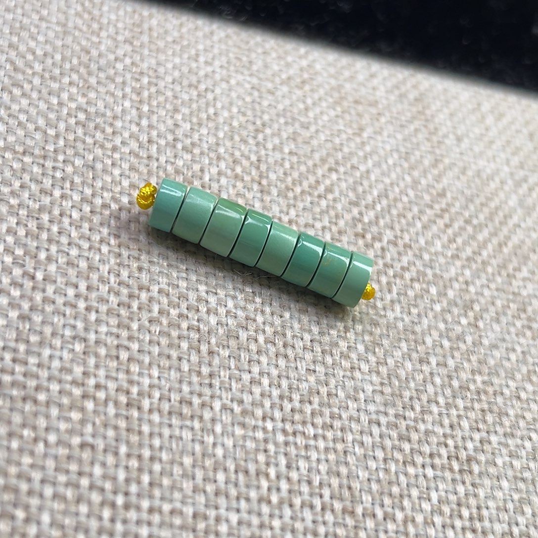 情***毅绿松石未镶嵌珠宝奇石