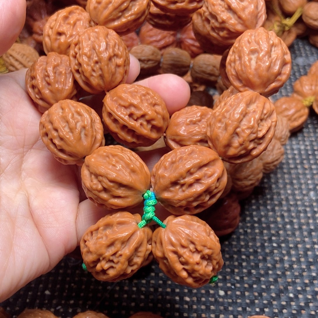 小***学桃核手串八棱手持