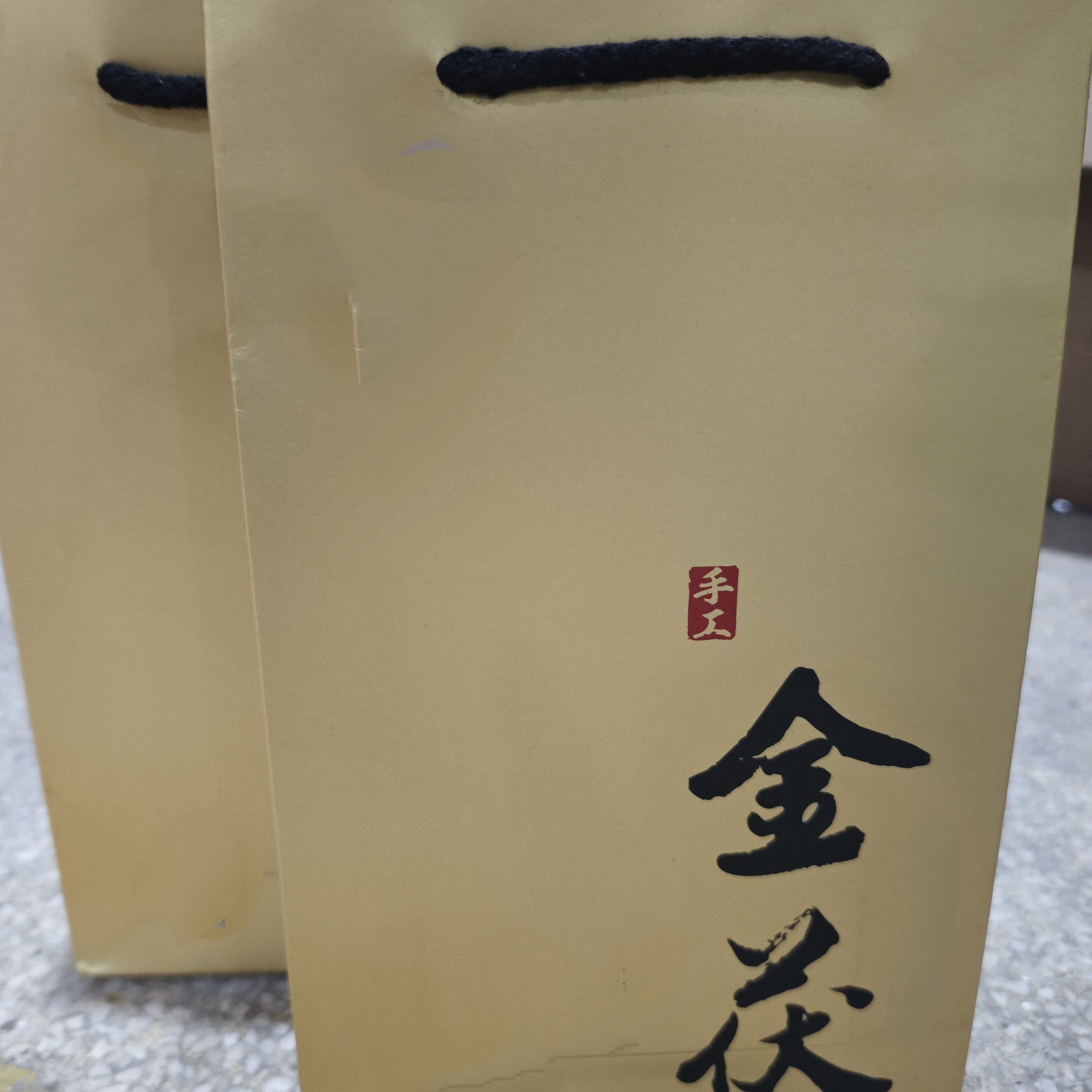 黑茶手工金茯2斤手筑茯砖茶送茶刀