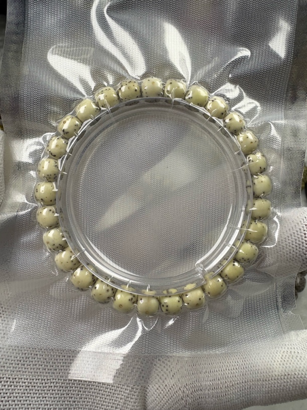 石玉料大留白针尖星文玩手盘