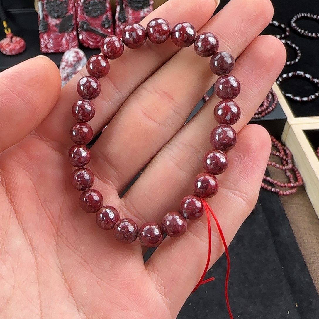 娟***天然辰砂天然原矿朱砂手串