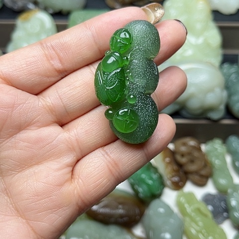 和田玉颈饰未镶嵌富*竹