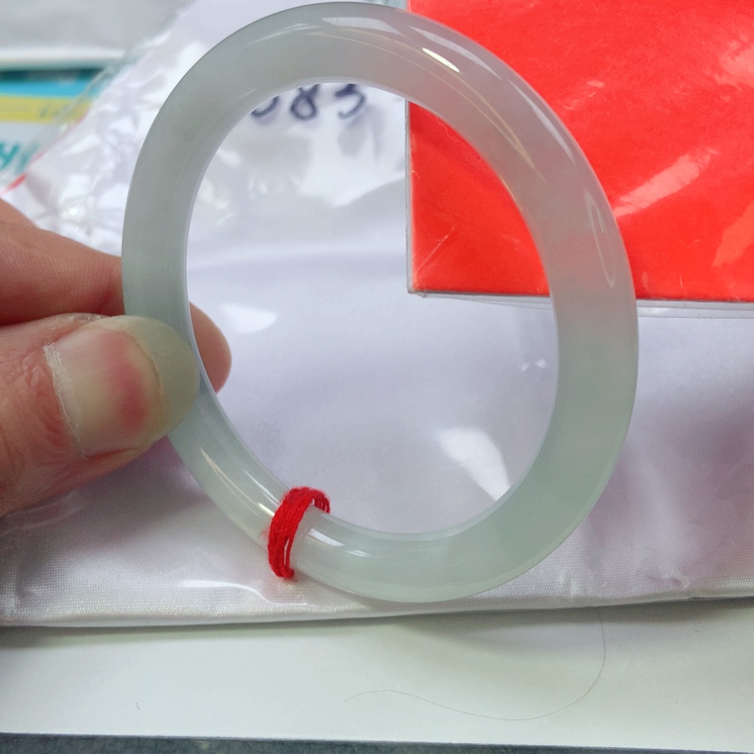 翡翠手镯未镶嵌0083号