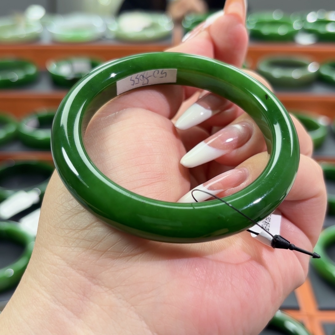 和田玉未镶嵌手镯55