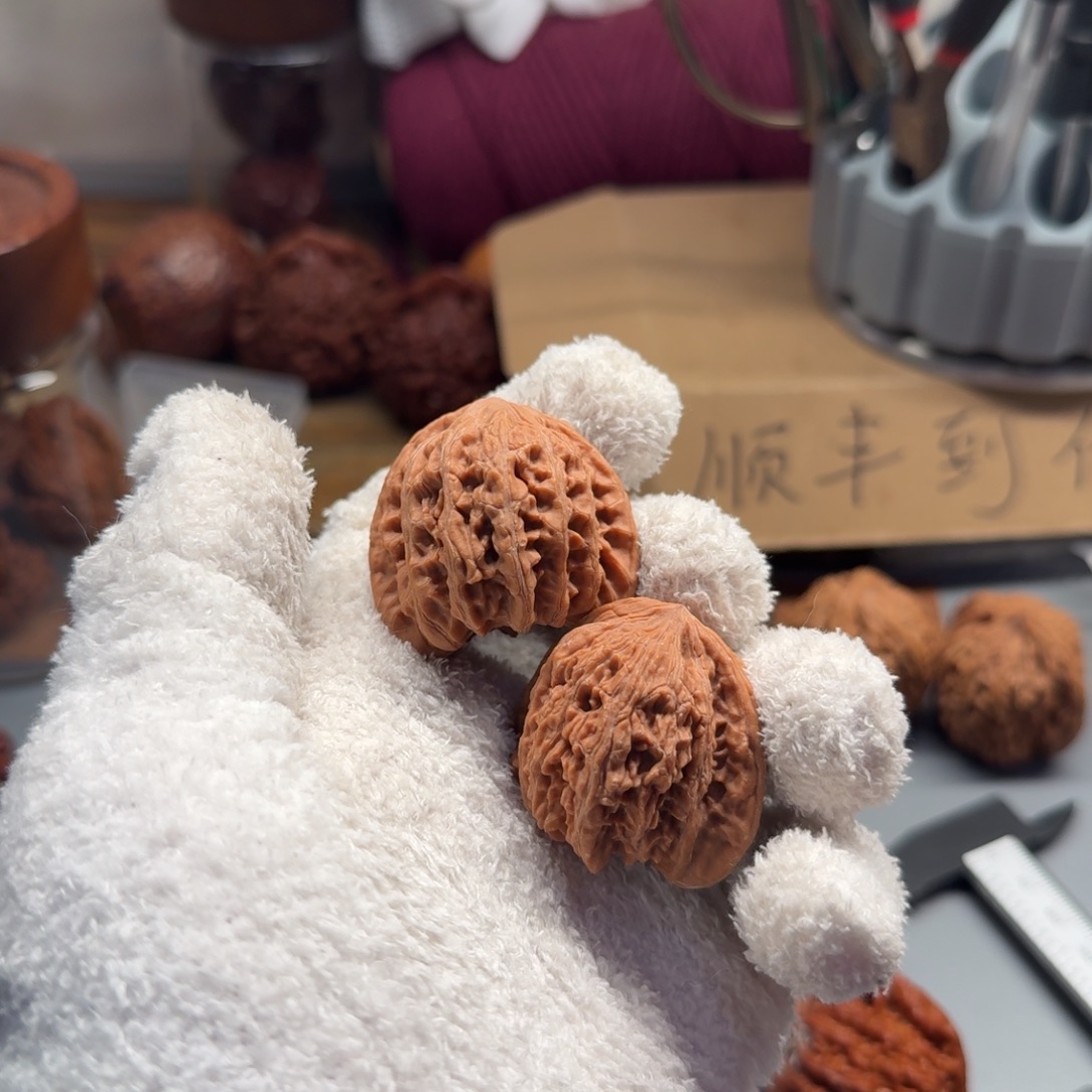 心***水文玩核桃吊坠秘闻