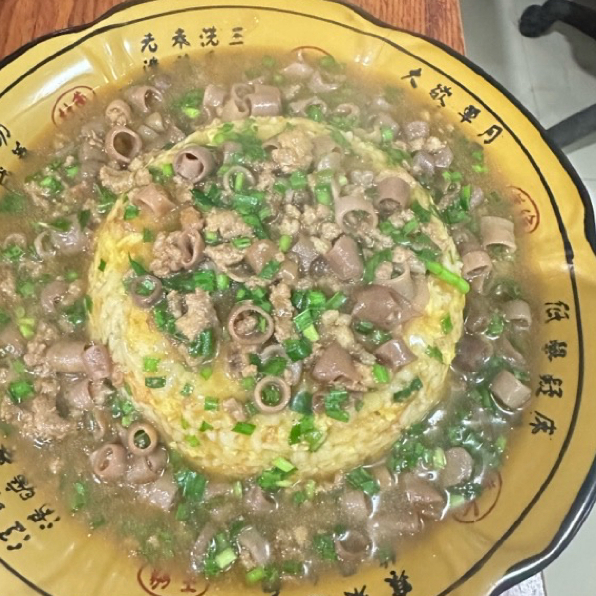 海肠捞饭，满满的海肠大份，鲜香可口