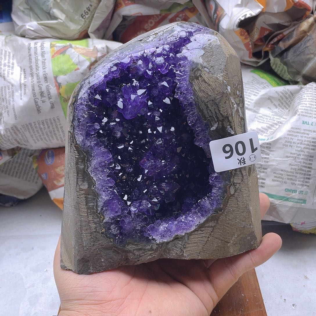 紫晶大型摆件（非配饰）未镶嵌