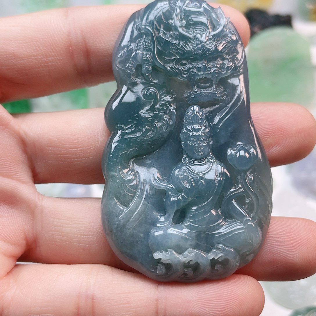 翡翠颈饰未镶嵌御龙大势至