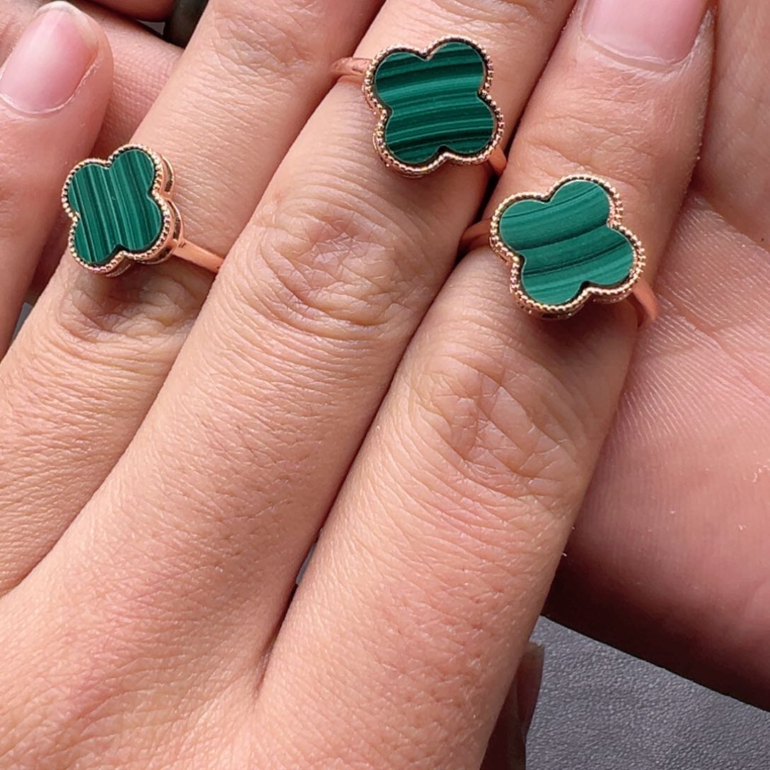 孔雀石戒指合金多样性