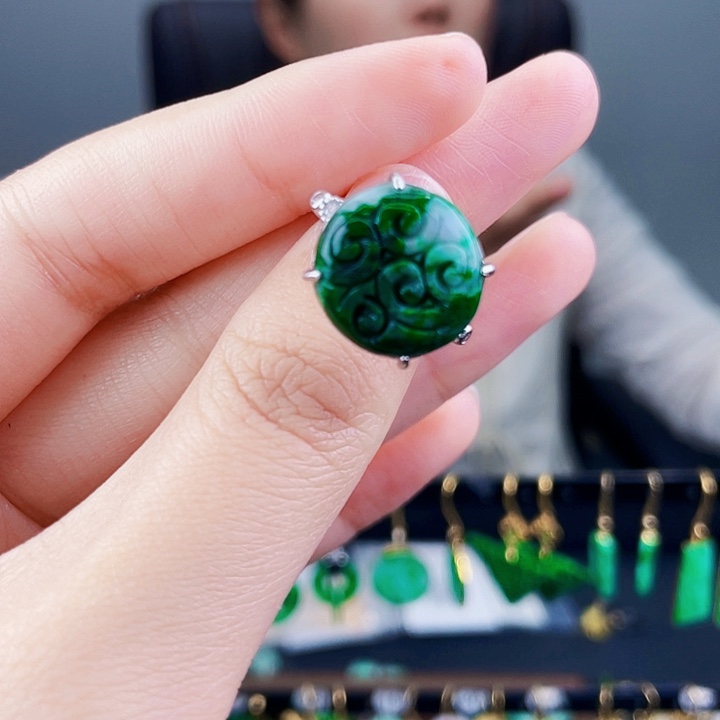 翡翠戒指银S925镶嵌饰品