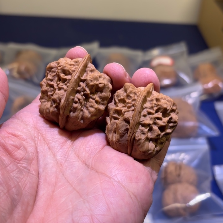 文玩核桃吊坠裂空爪