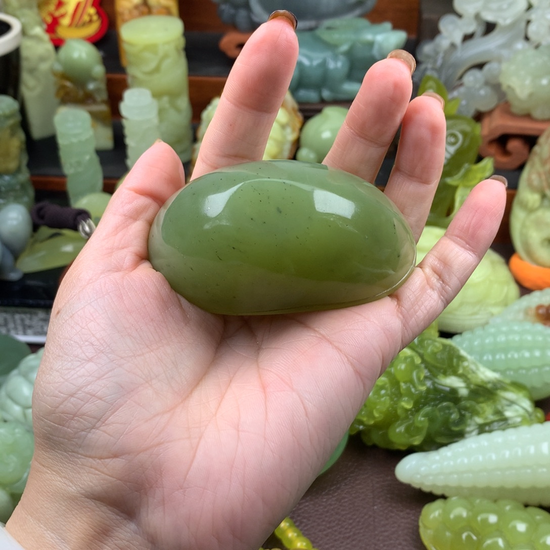 安***然岫玉未镶嵌手把件