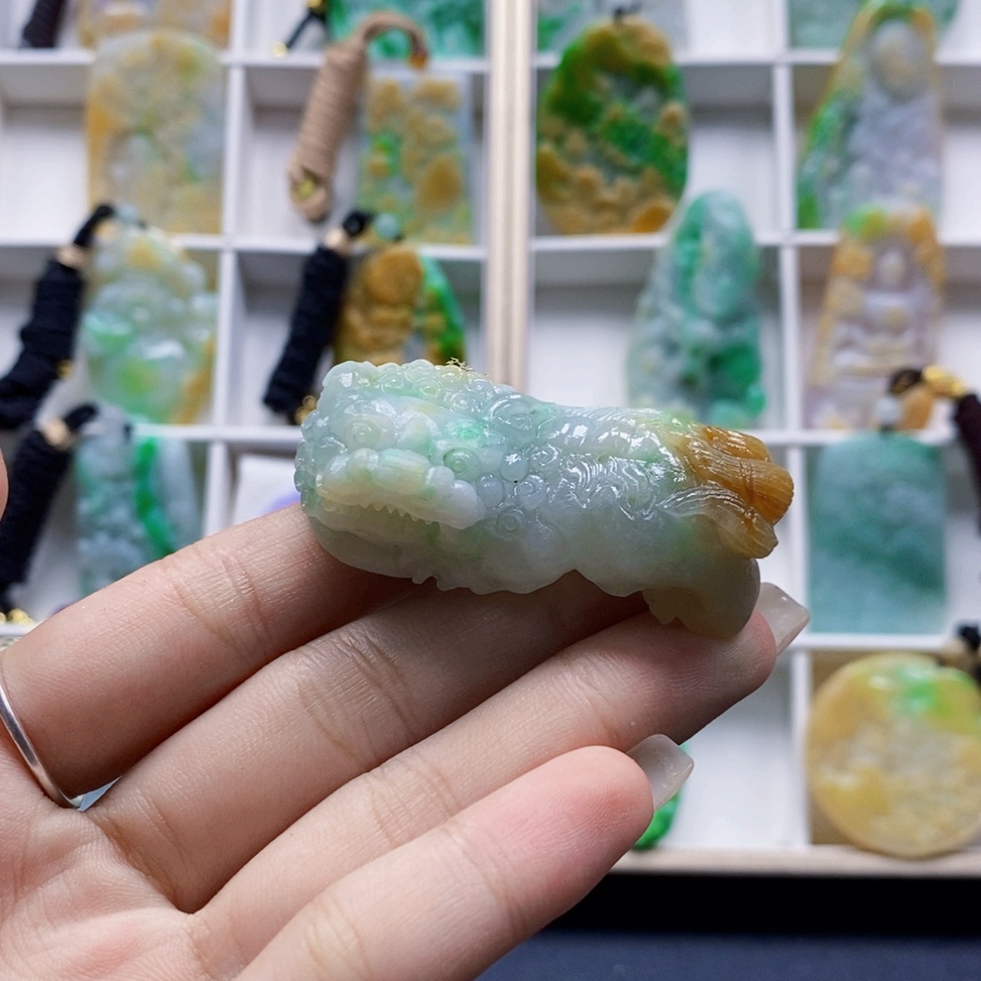 定制翡翠未镶嵌翡翠