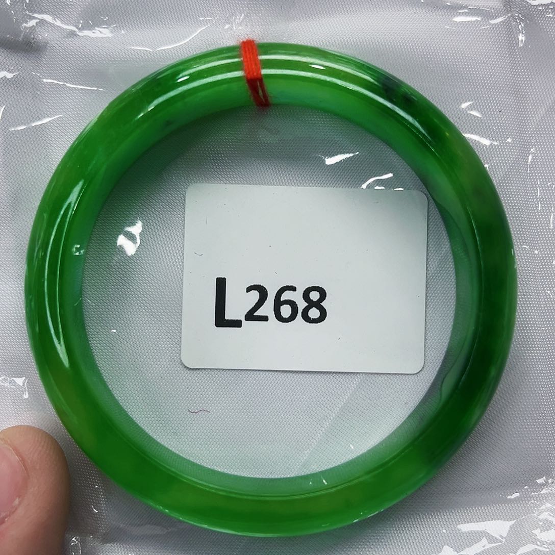 翡翠手镯未镶嵌多样性