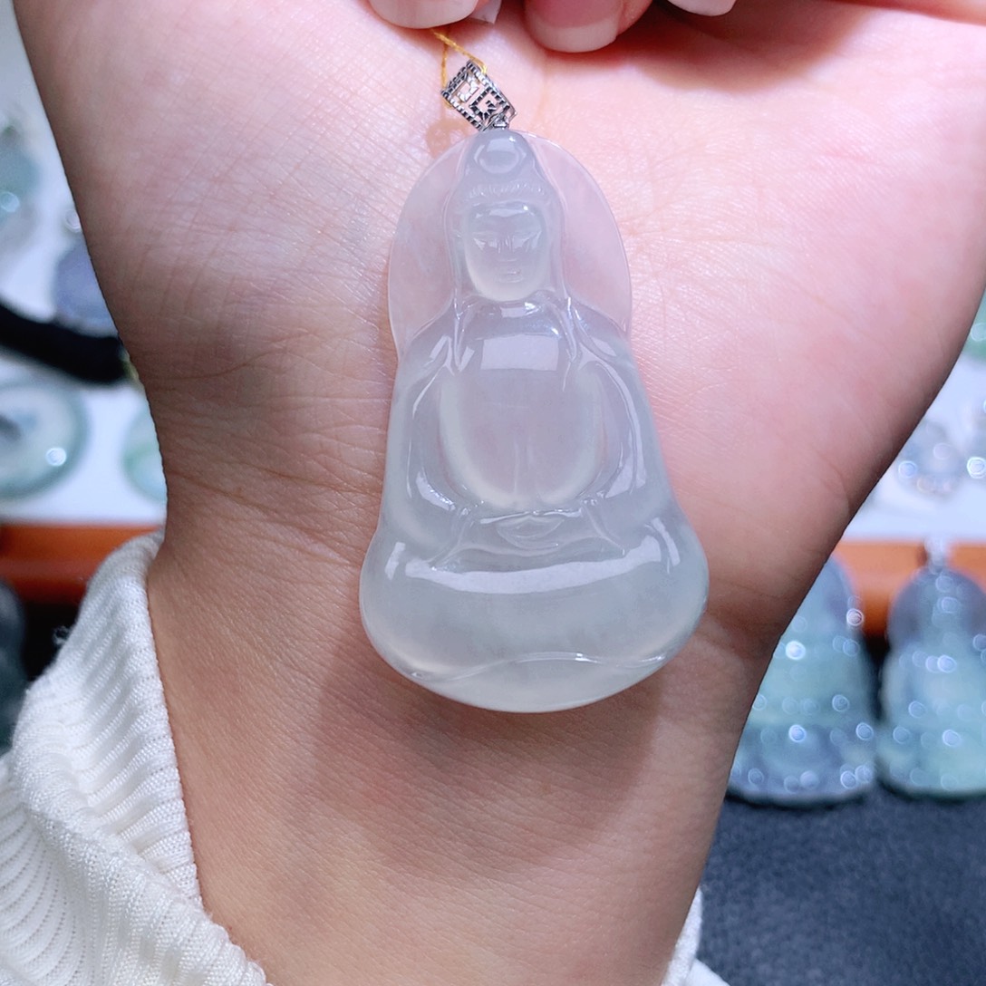 翡翠18K金镶嵌颈饰素衣