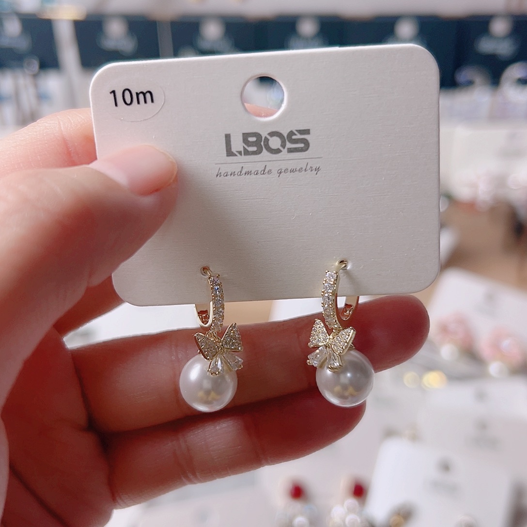 锆石纯铜合金耳环的