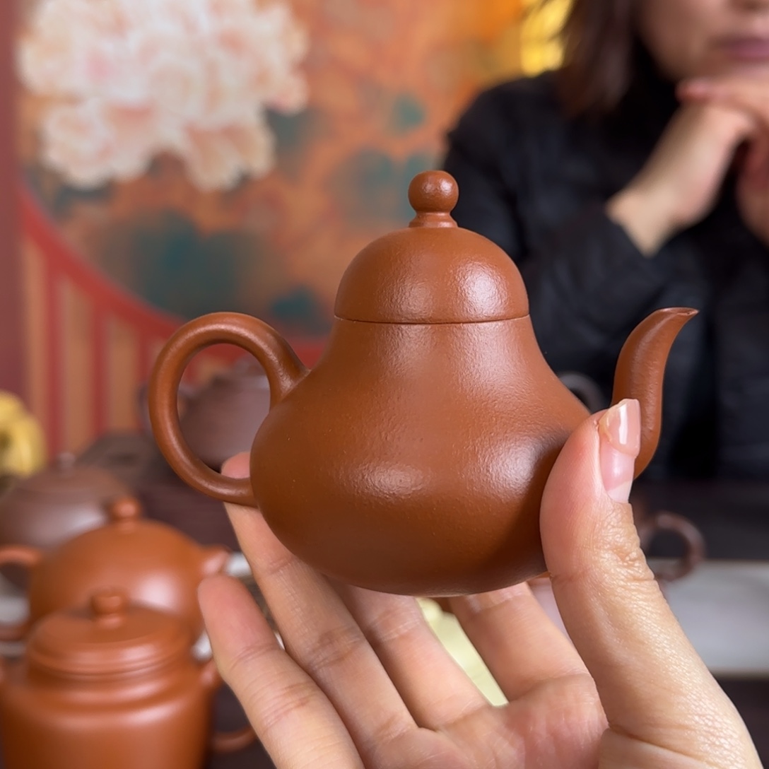 P***蝶紫砂茶壶宜兴紫砂