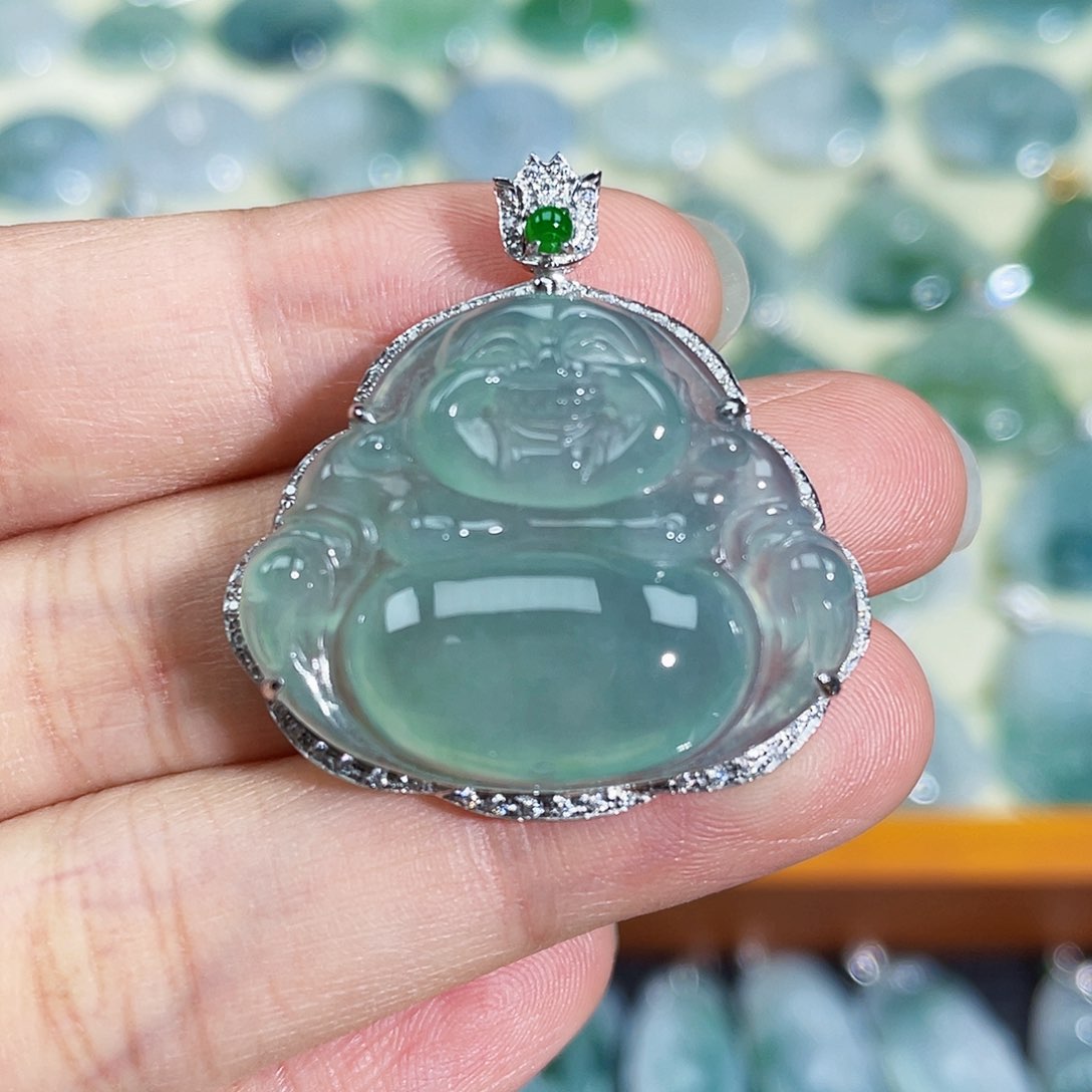 翡翠颈饰18K金镶嵌吊坠