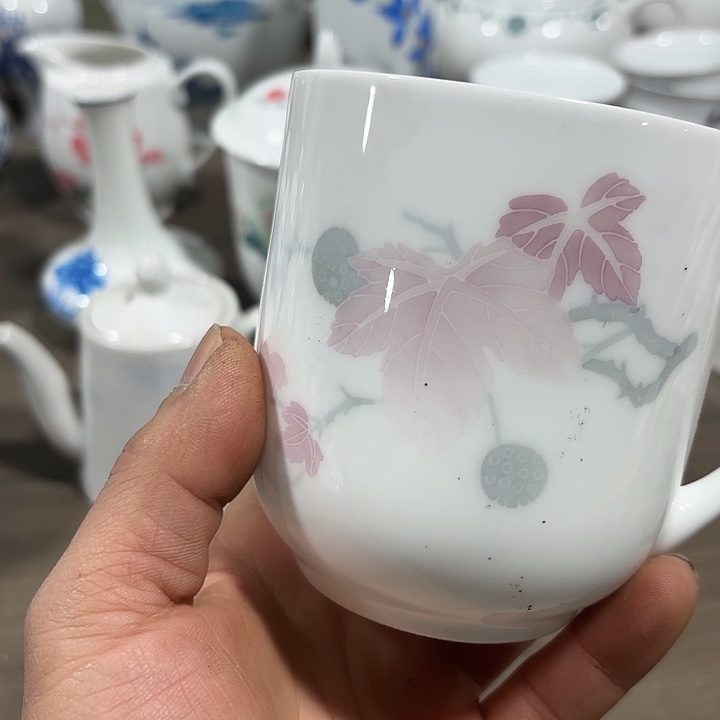 陶右下五彩杯子，杯子，杯子，杯子