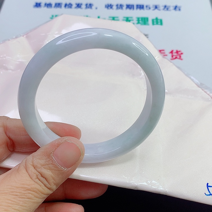 未镶嵌手镯翡翠手镯