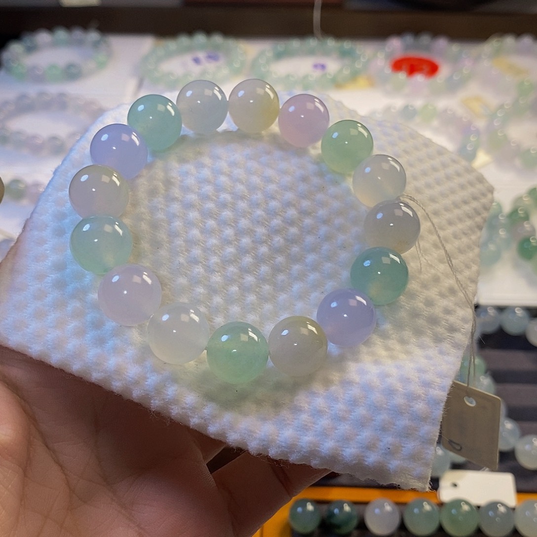 定制翡翠未镶嵌翡翠.