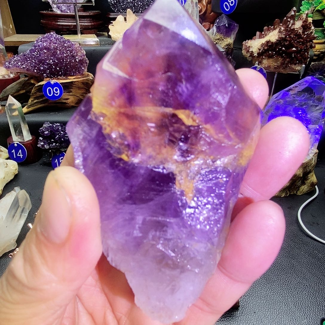 石材紫水晶摆件，