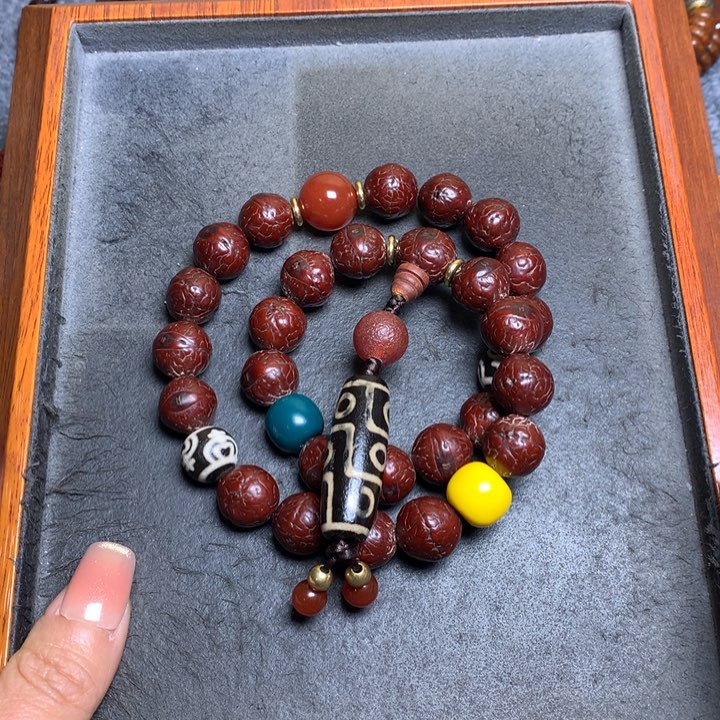 凤眼菩提吊坠菩提