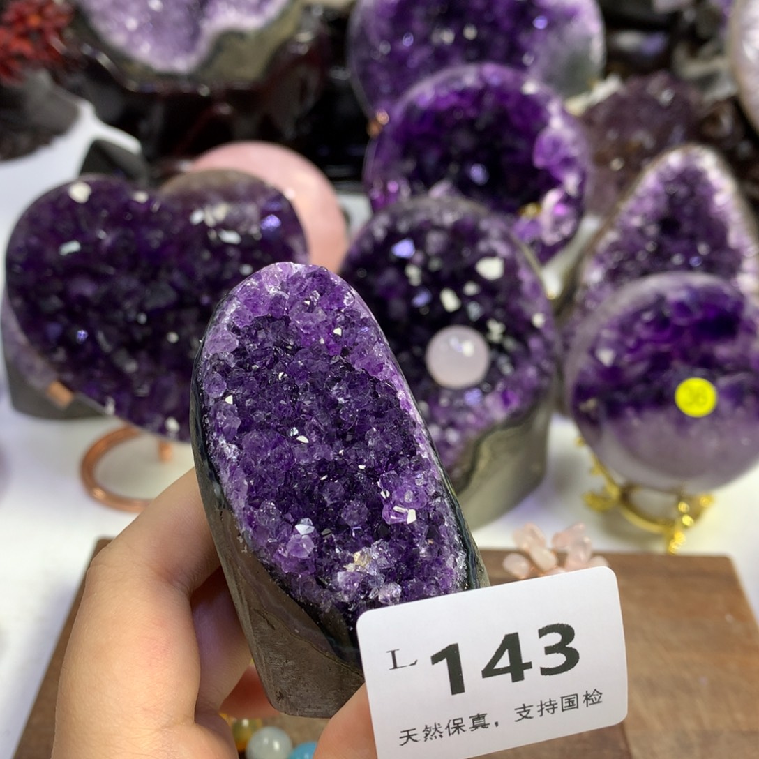 未镶嵌大型摆件（非配饰）紫晶