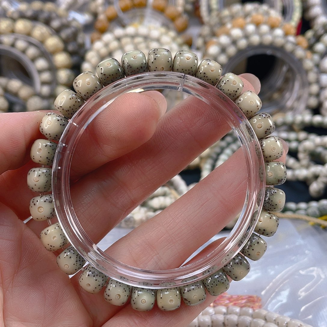 星月菩提手串0*8糯冰大眼睛7.8