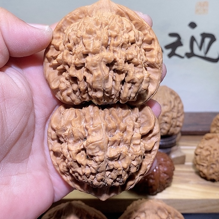 文玩核桃把件中*53蓟县山地官帽