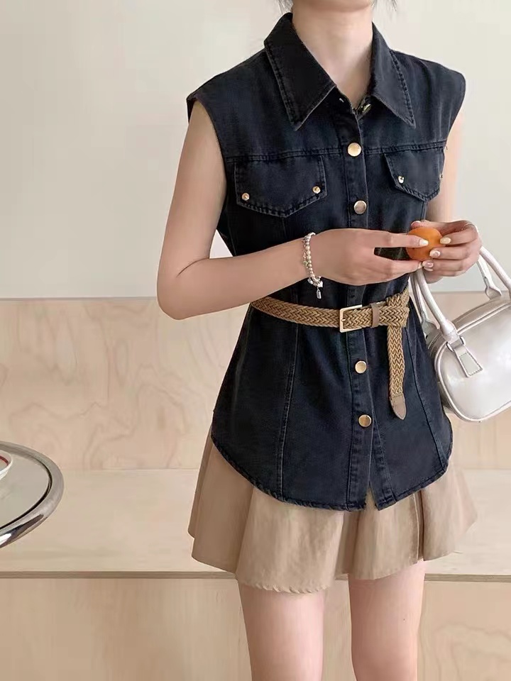气质穿搭黑色牛仔马夹配腰带夏季新款设计感收腰显瘦马甲无袖上衣