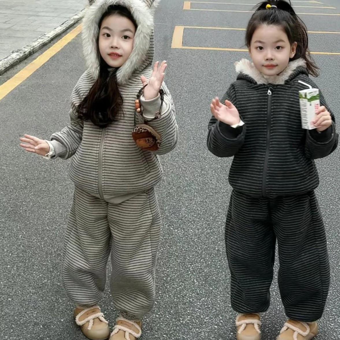 男女童加绒套装2025冬装新款儿童加厚条纹连帽外套保暖卫裤两件套