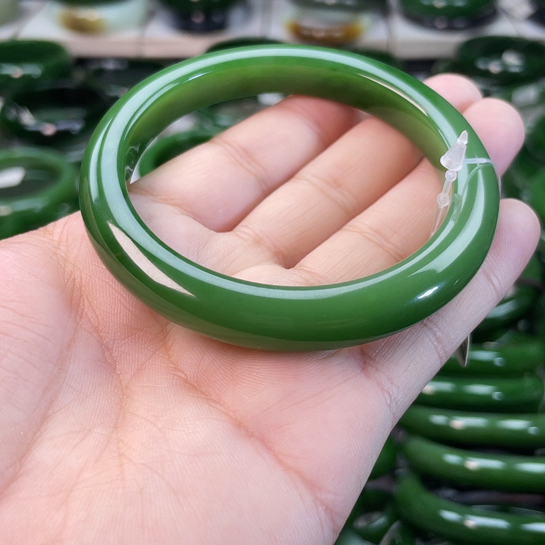 和田玉（碧玉）手镯未镶嵌
