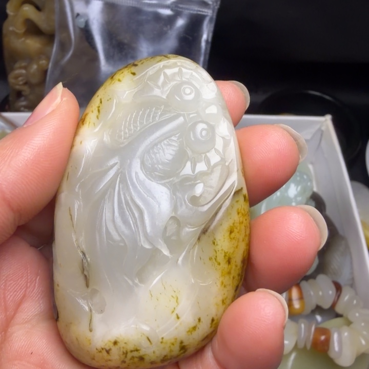 和田玉未镶嵌珠宝奇石