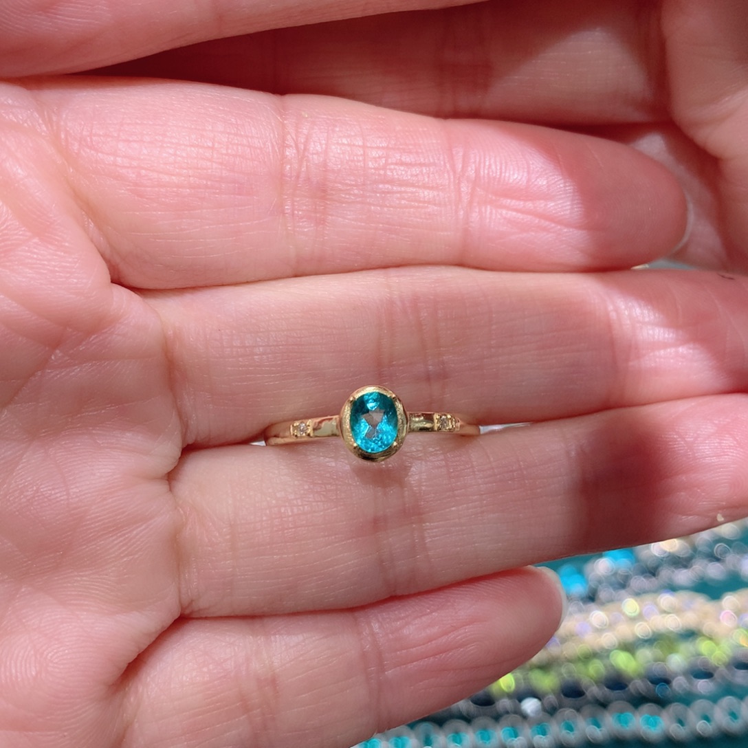 J***y托帕石银S925镶嵌戒指