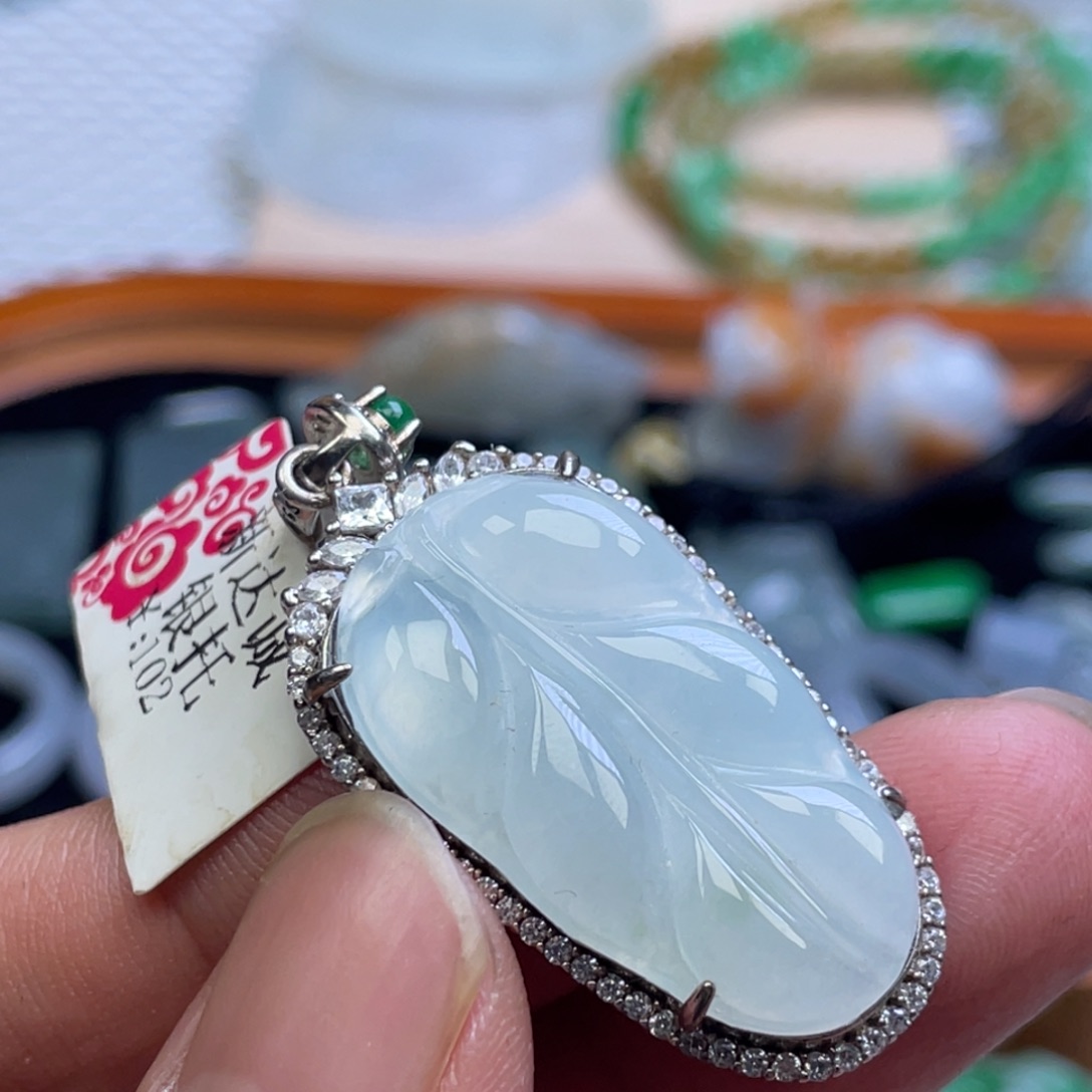 颈饰未镶嵌翡翠翡翠