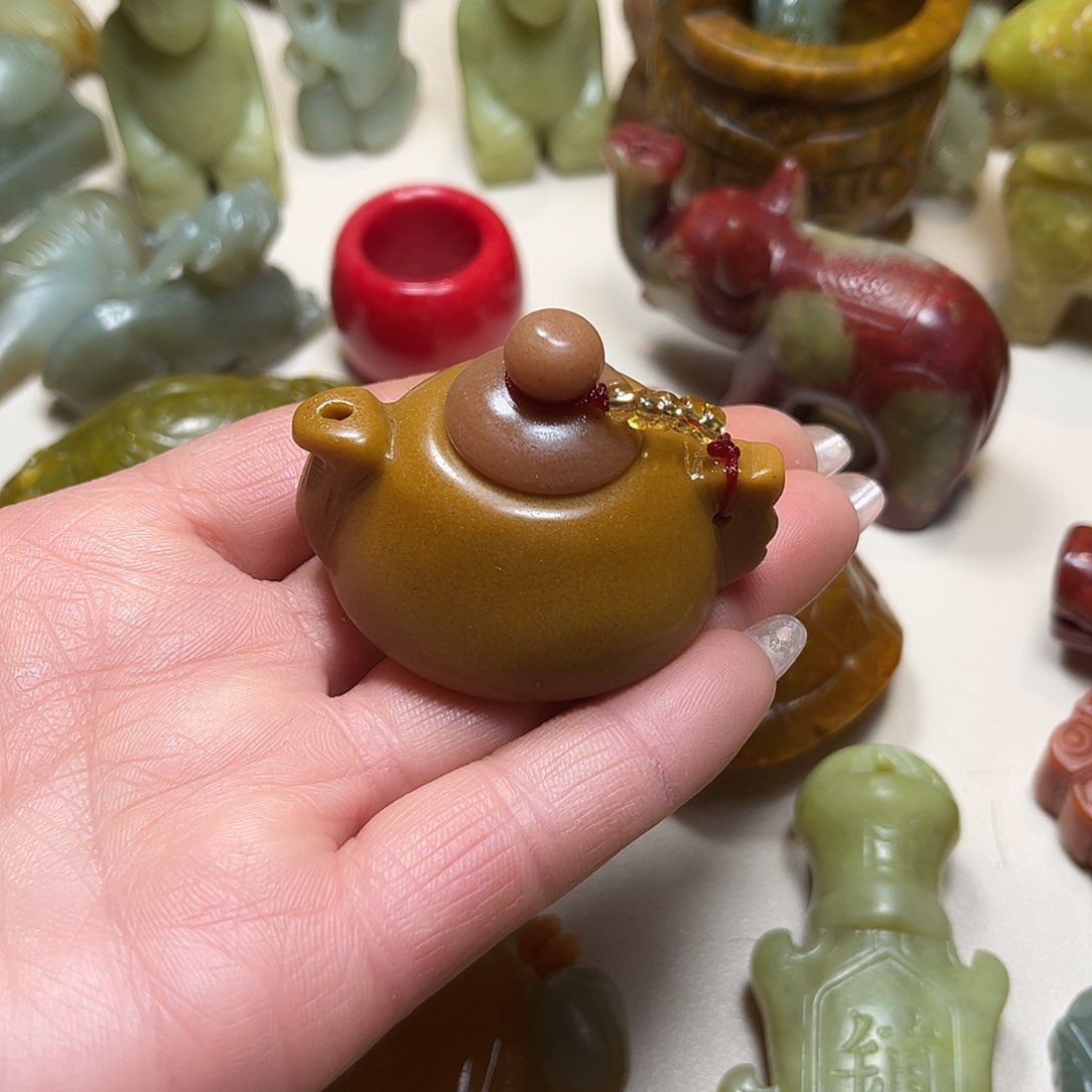 白玉菩提吊坠白玉菩提吊坠